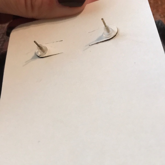 Ladybug Earrings - Picture 3 of 3